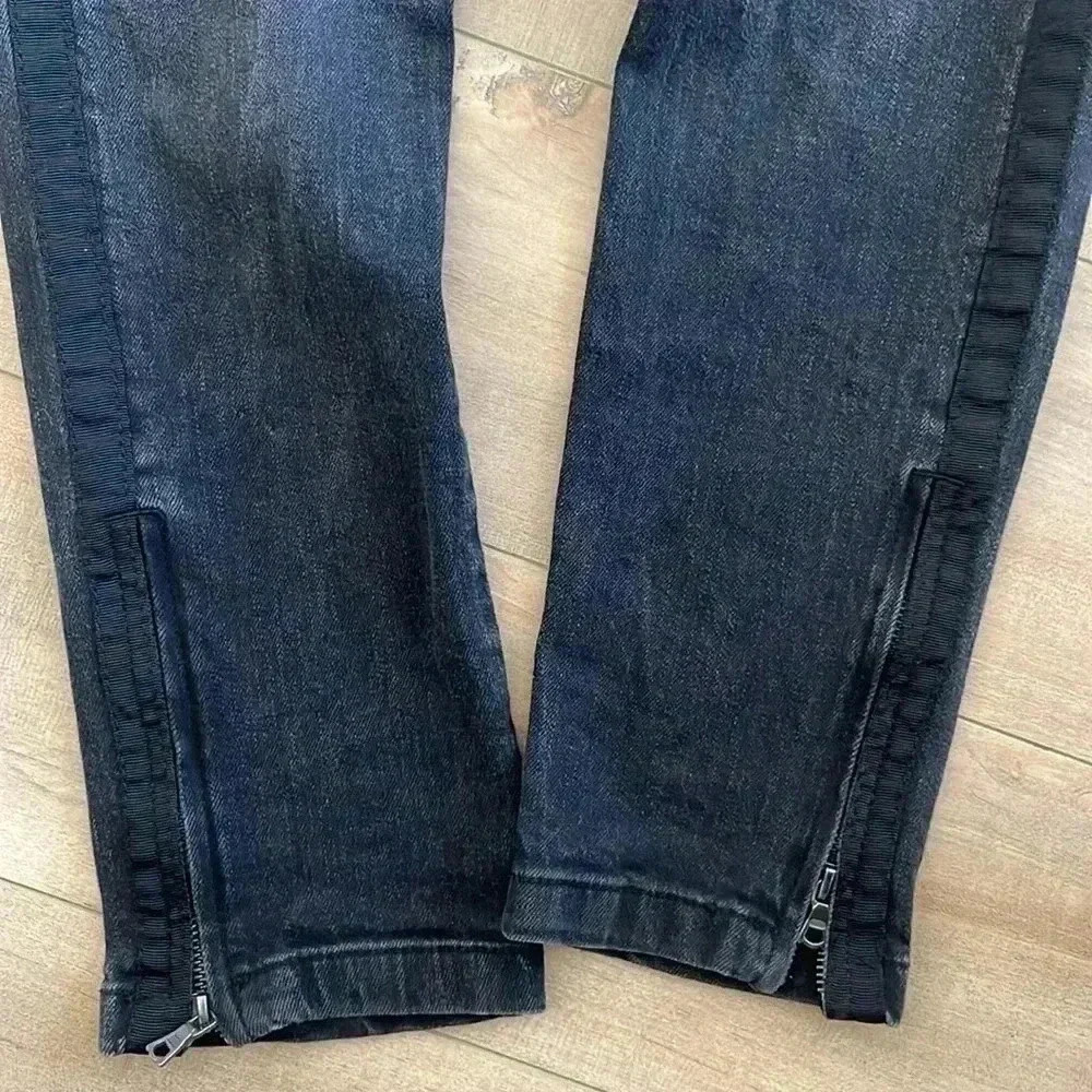 4/$25 Forever 21 Men’s Black Stripe Ankle Zip Jeans Sz 33 - Picture 3 of 7